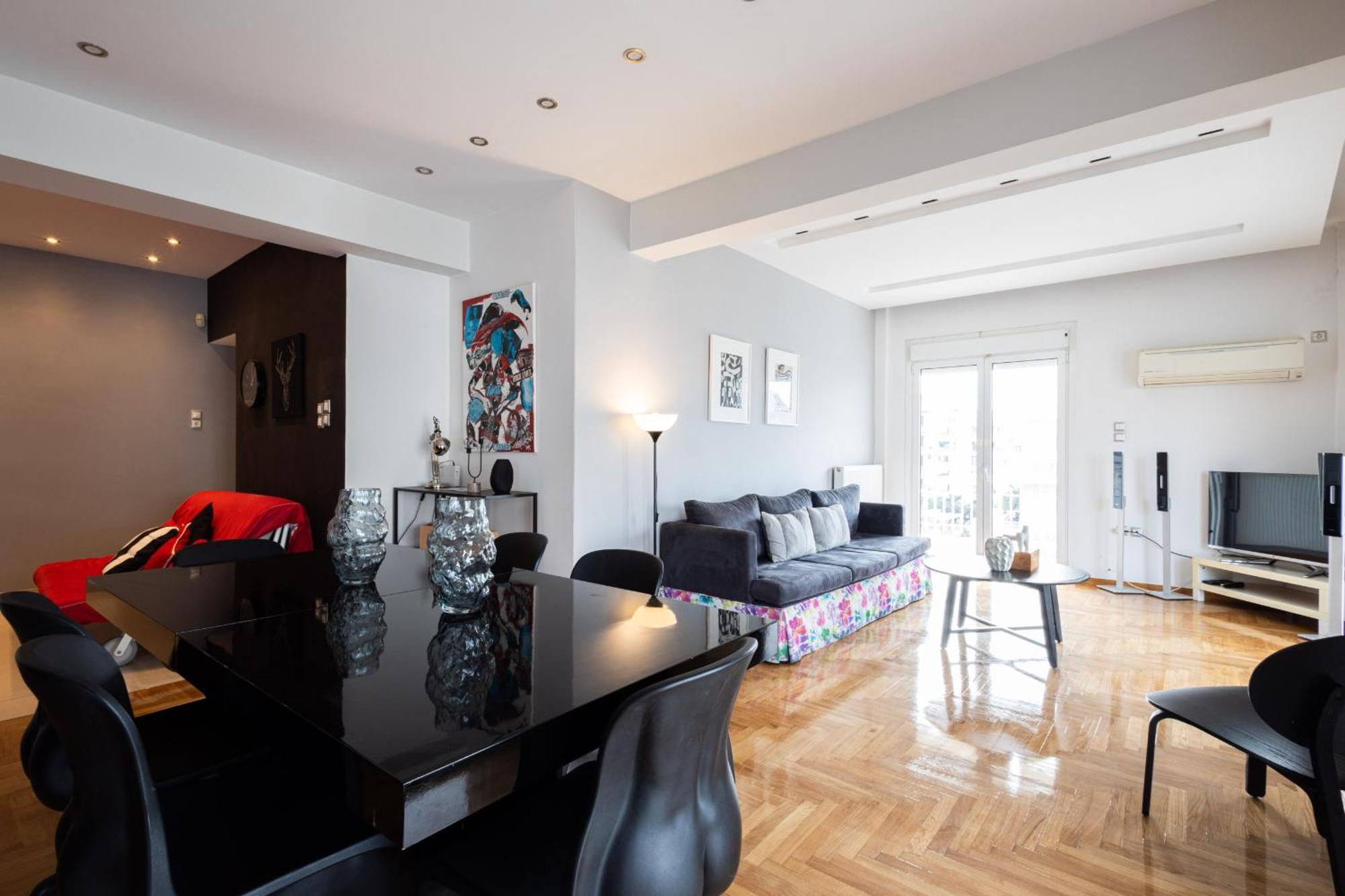 A Luxury & Comfortable Apt In เอเธนส์ ภายนอก รูปภาพ