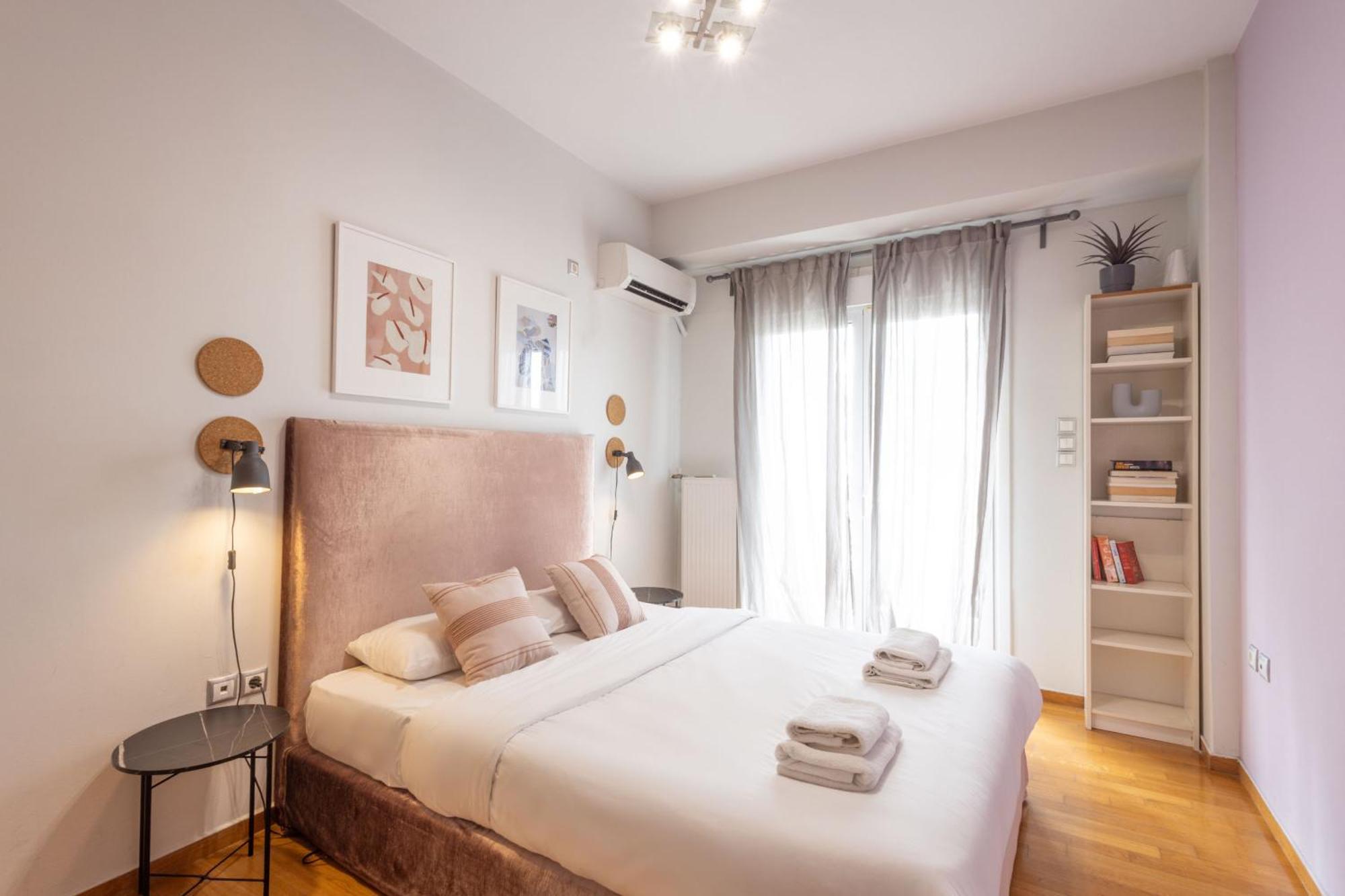 A Luxury & Comfortable Apt In เอเธนส์ ภายนอก รูปภาพ