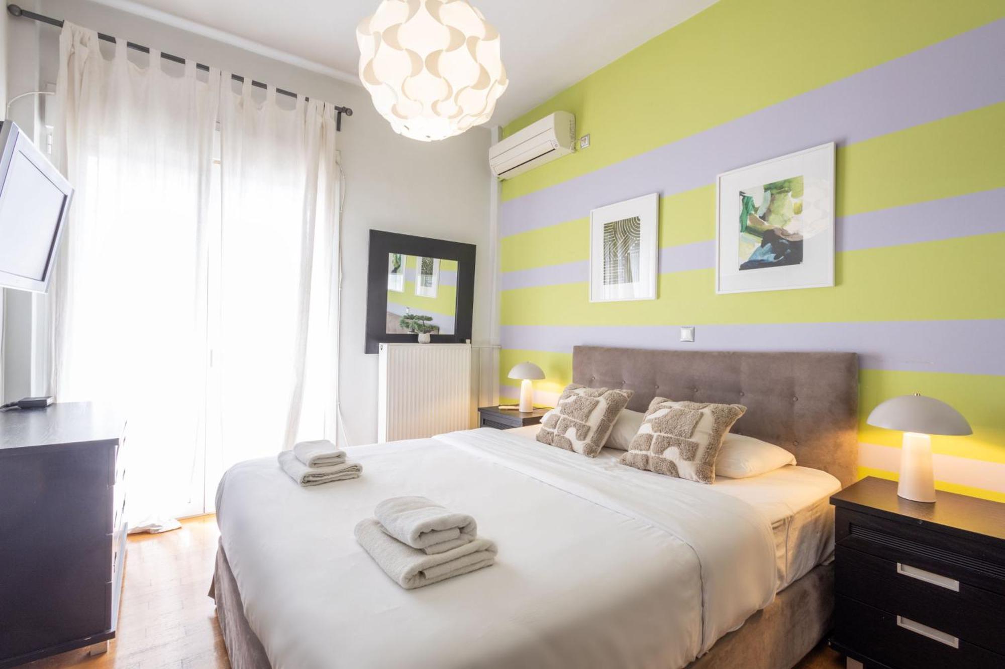 A Luxury & Comfortable Apt In เอเธนส์ ภายนอก รูปภาพ
