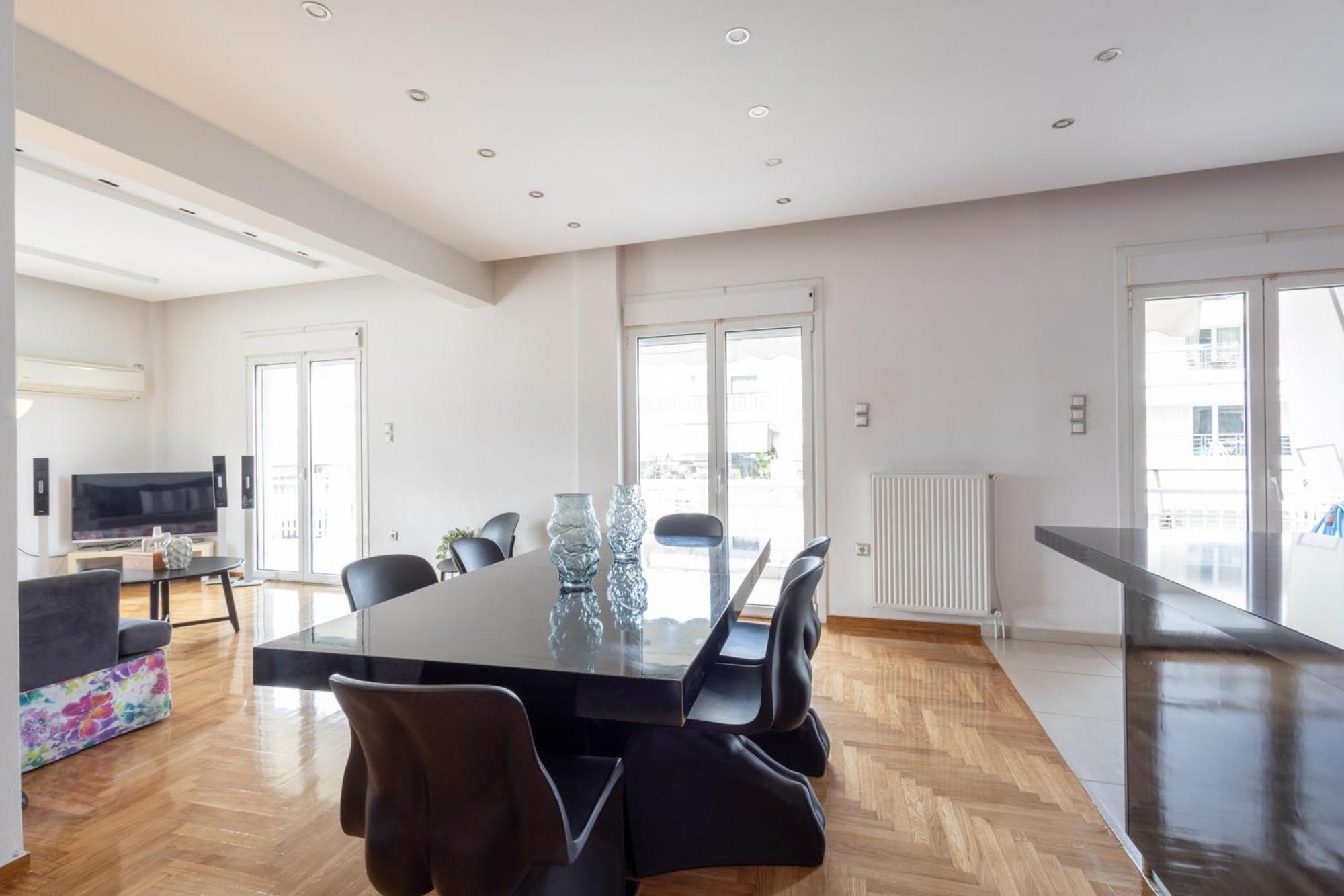 A Luxury & Comfortable Apt In เอเธนส์ ภายนอก รูปภาพ