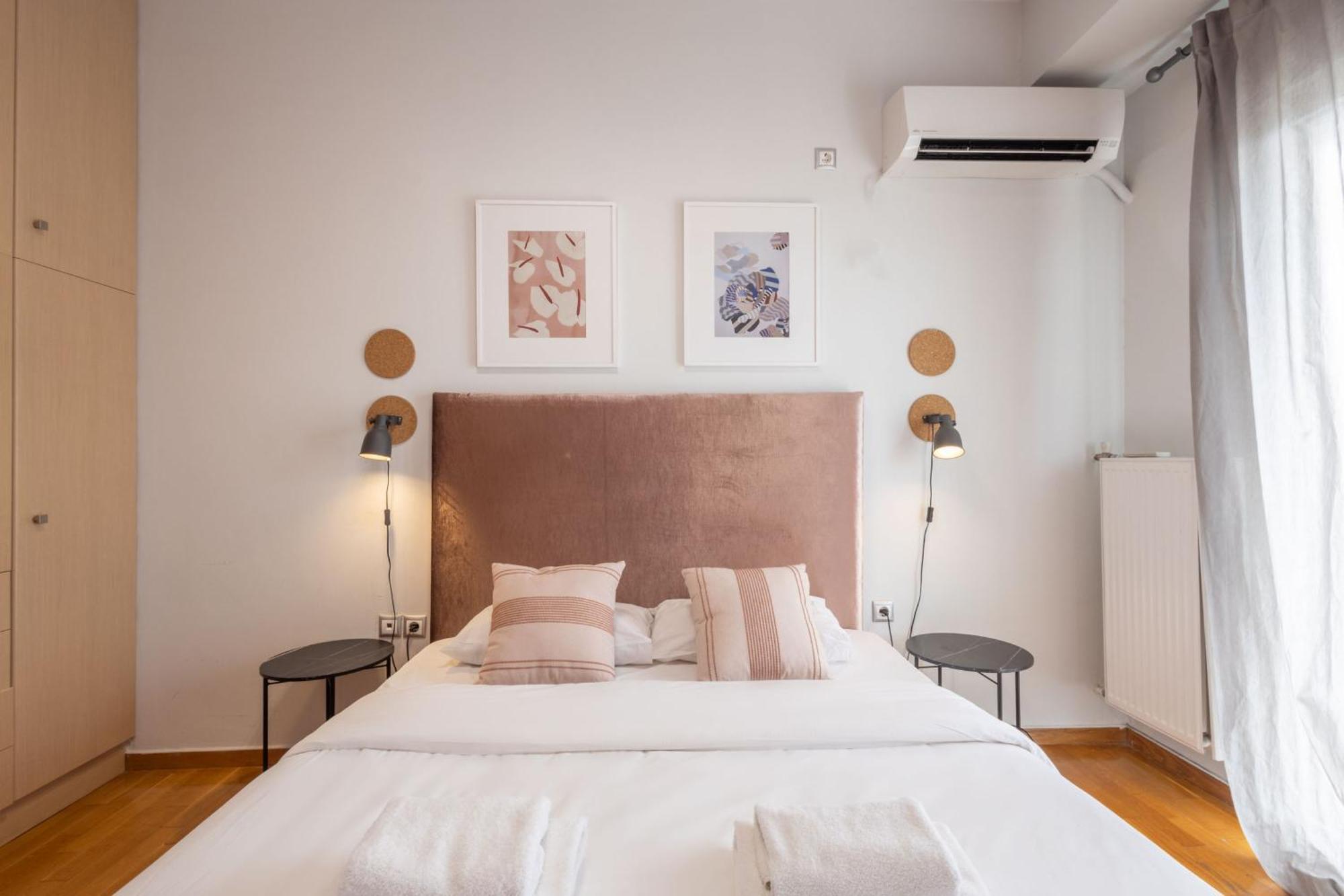 A Luxury & Comfortable Apt In เอเธนส์ ภายนอก รูปภาพ
